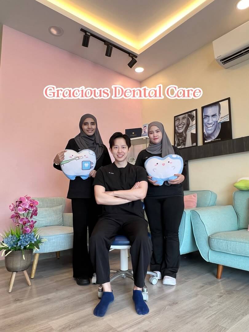 Dr Ng and team at Gracious Dental Care Ipoh